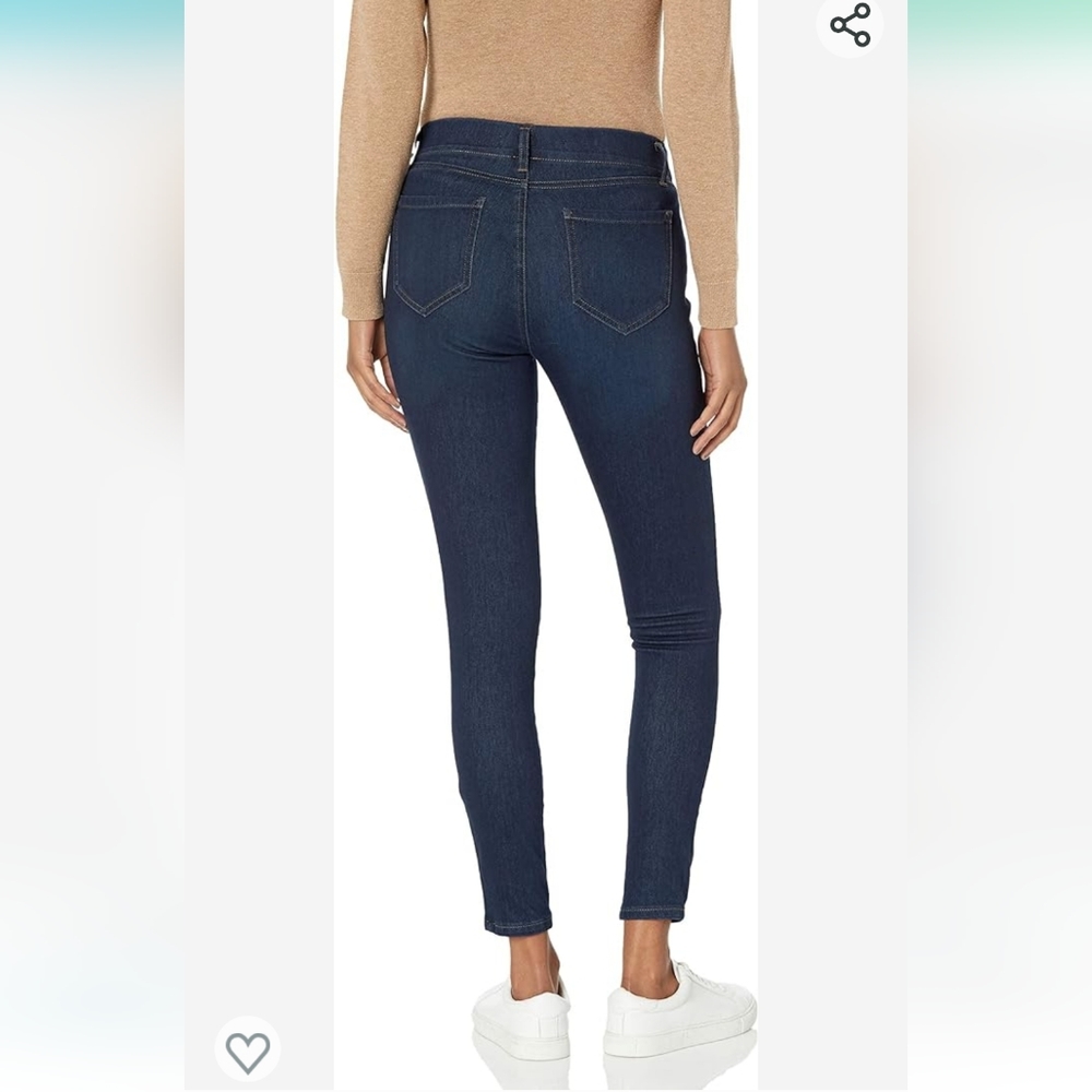 Amazon Essentials Women's Skinny Stretch Knit Jegging - Picture 5 of 12